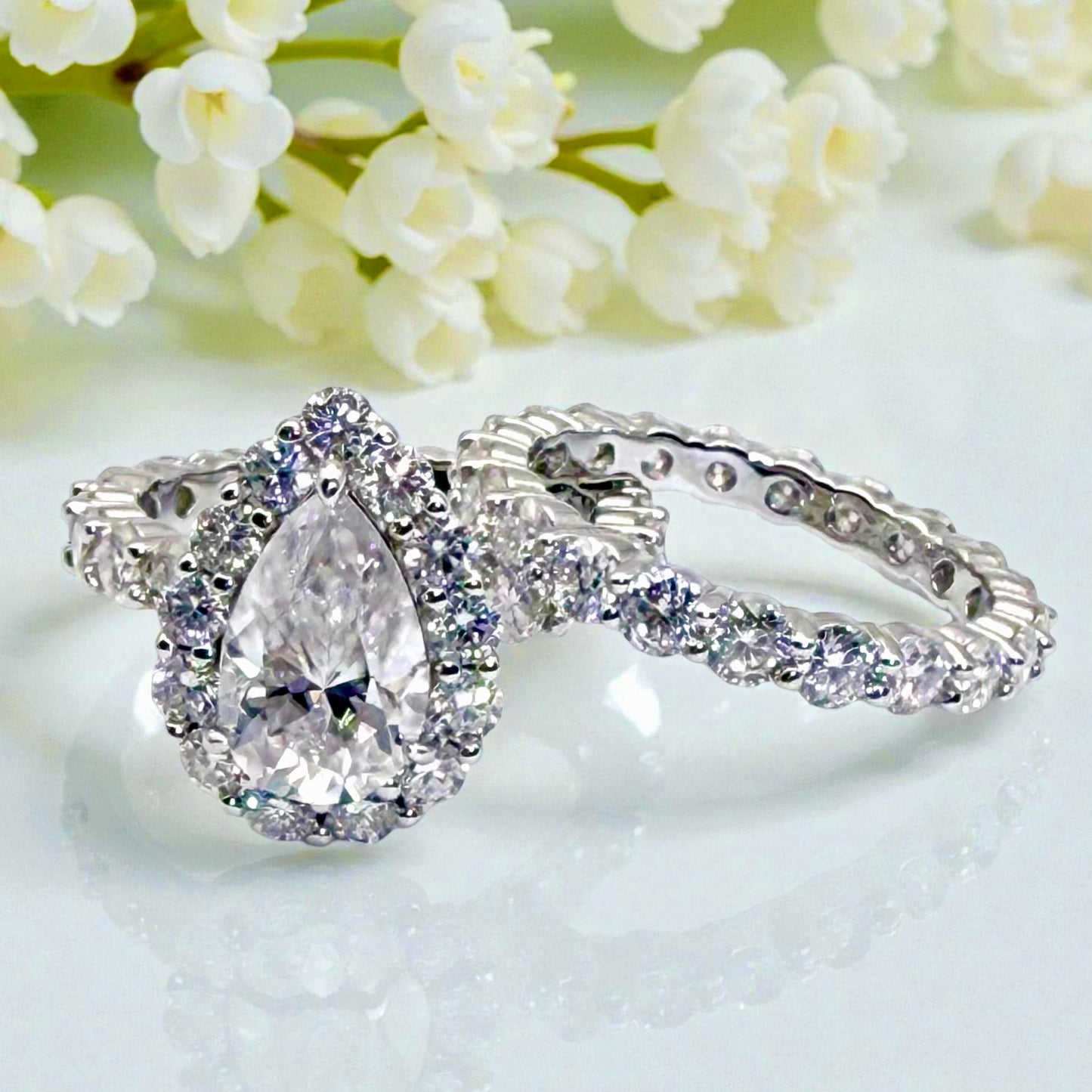 The Valentina Grand 10.15 Carat Bridal Set - Size 7
